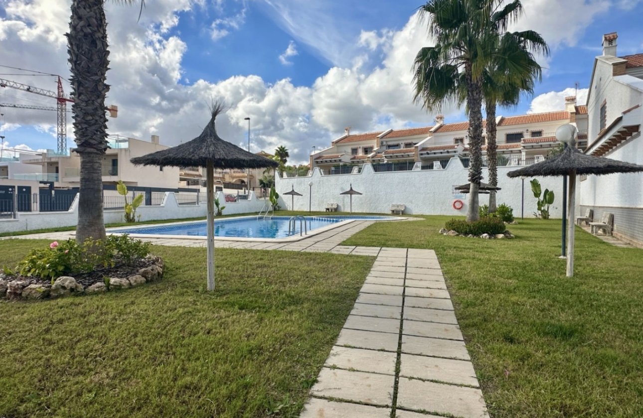 Revente - Town House -
San Miguel de Salinas - Inland