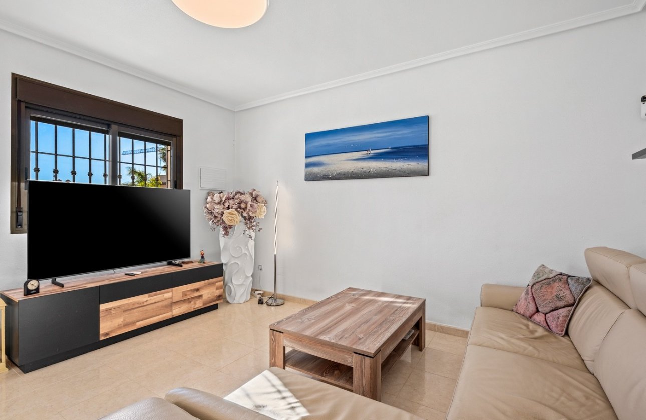 Revente - Town House -
San Miguel de Salinas - Inland