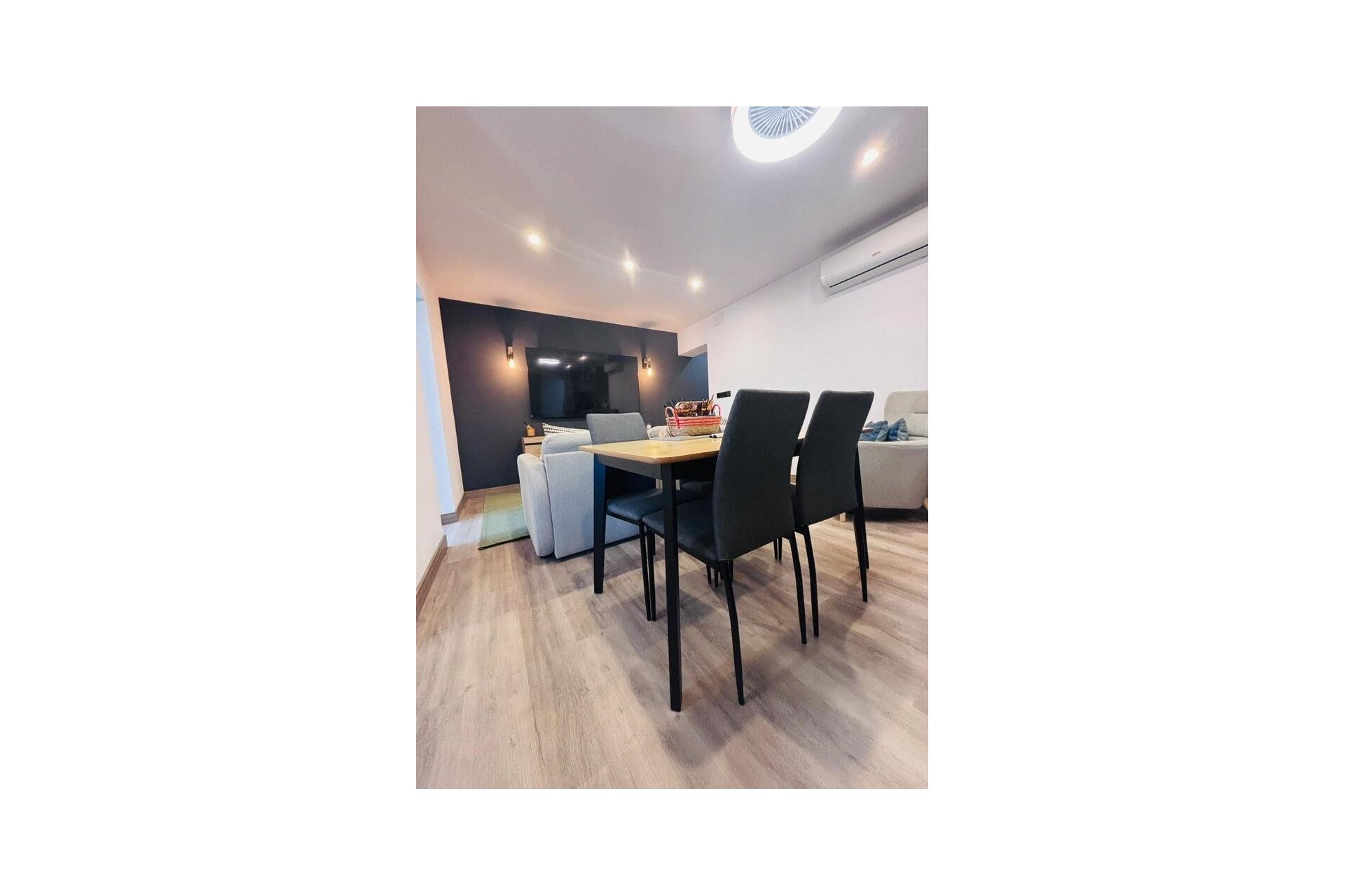 Revente - Town House -
San Miguel de Salinas - Inland