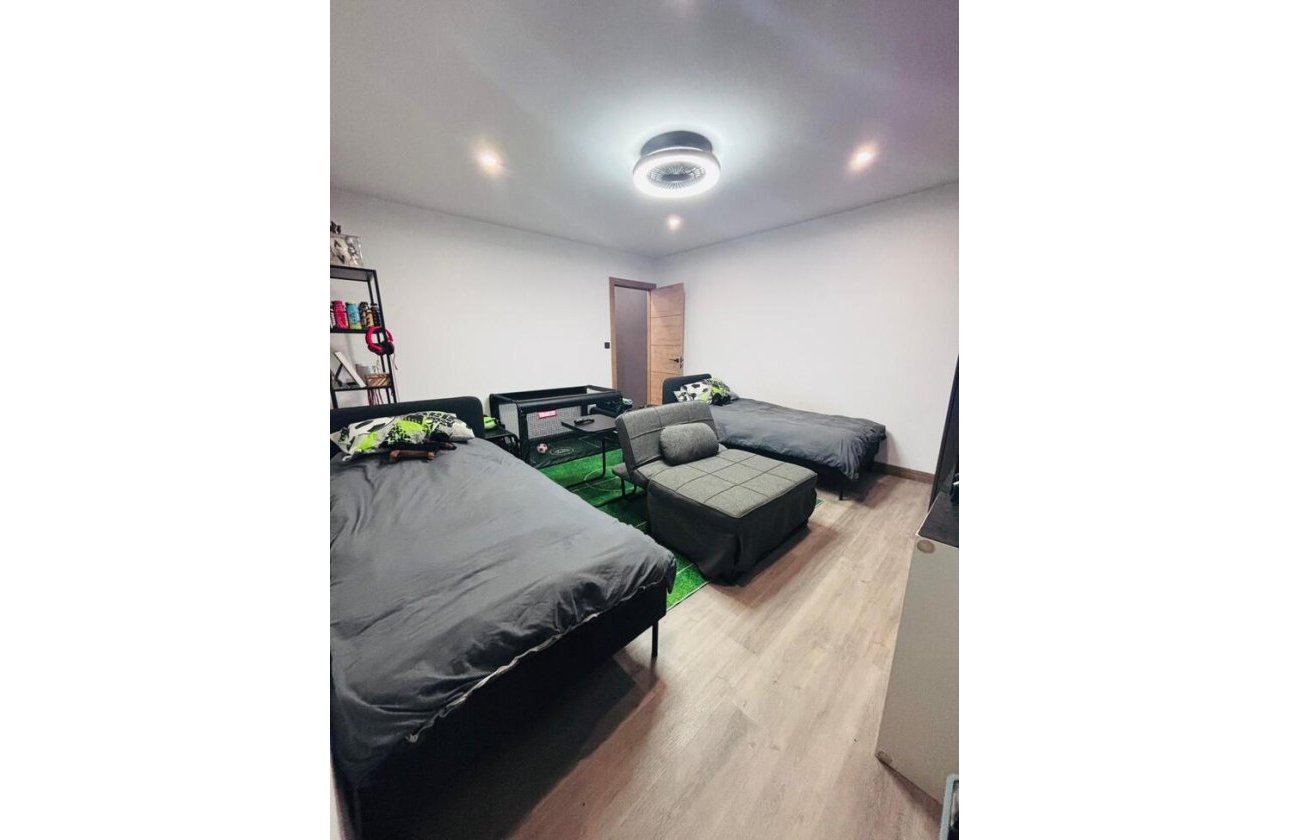 Revente - Town House -
San Miguel de Salinas - Inland