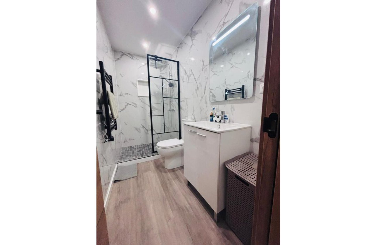 Revente - Town House -
San Miguel de Salinas - Inland