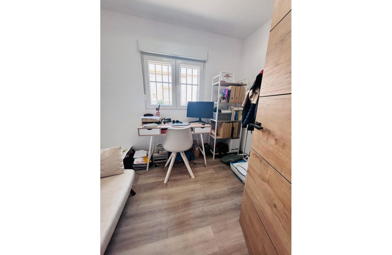 Revente - Town House -
San Miguel de Salinas - Inland