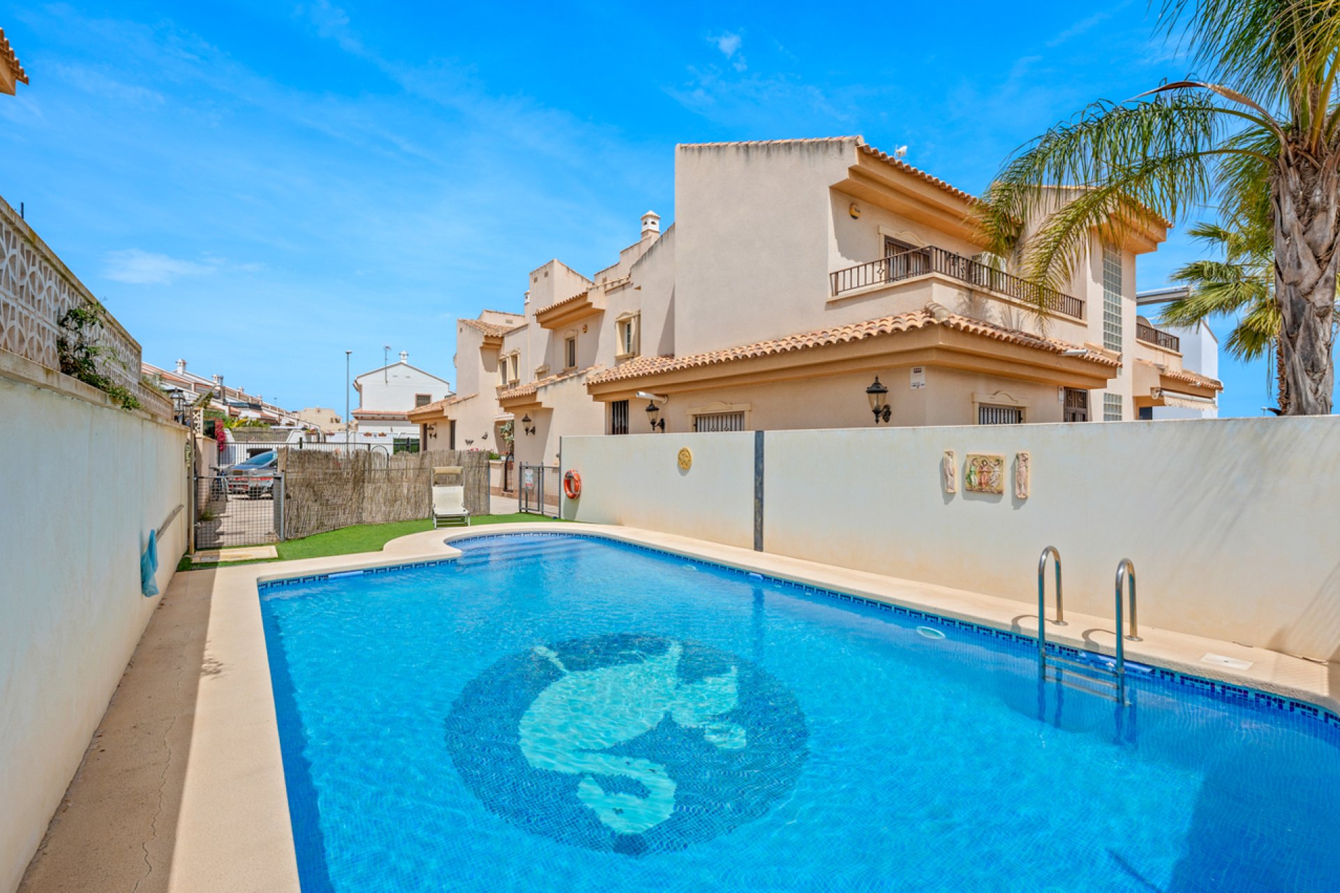 Revente - Town House -
San Miguel de Salinas - Inland