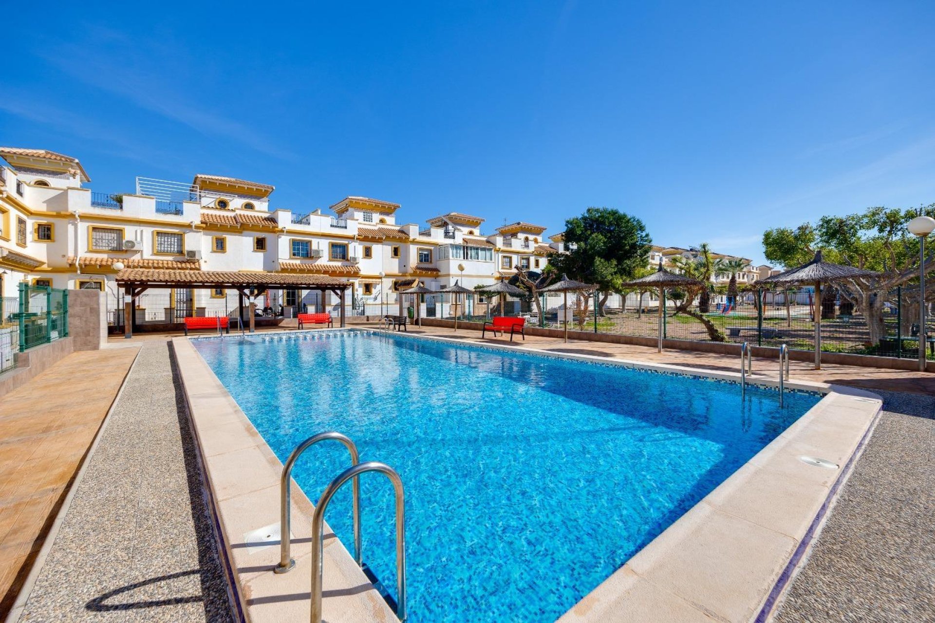 Revente - Town House -
Torrevieja - Aguas Nuevas