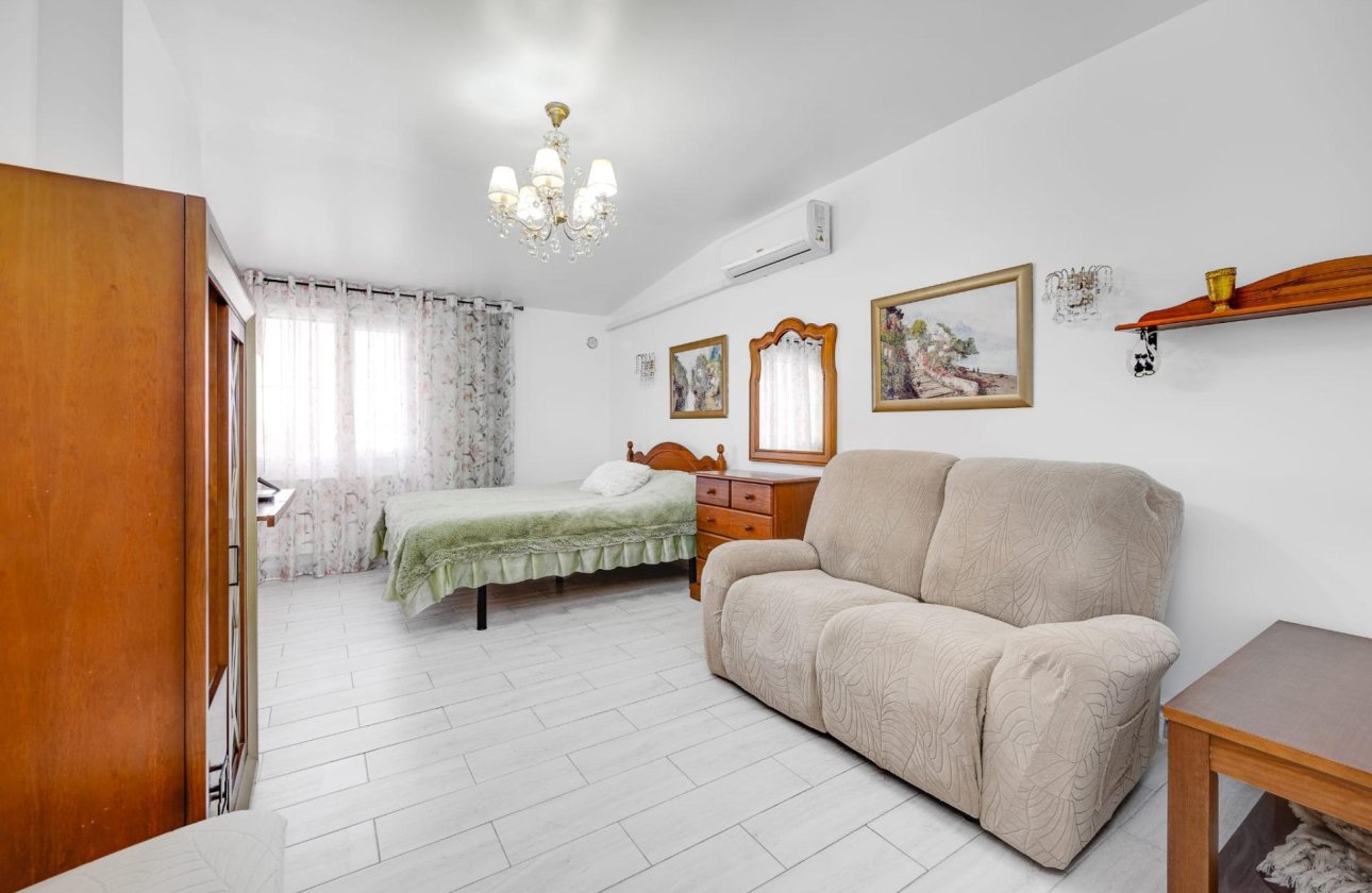 Revente - Town House -
Torrevieja - Calas Blanca