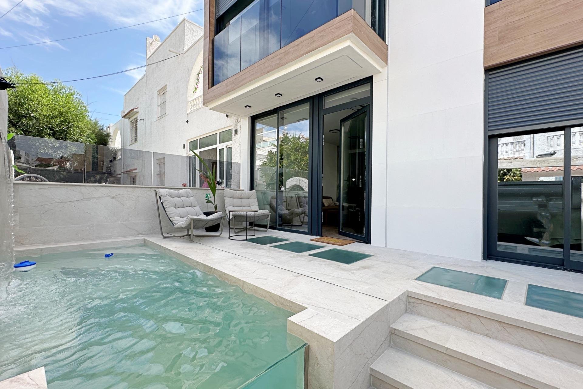 Revente - Town House -
Torrevieja - Calas Blanca