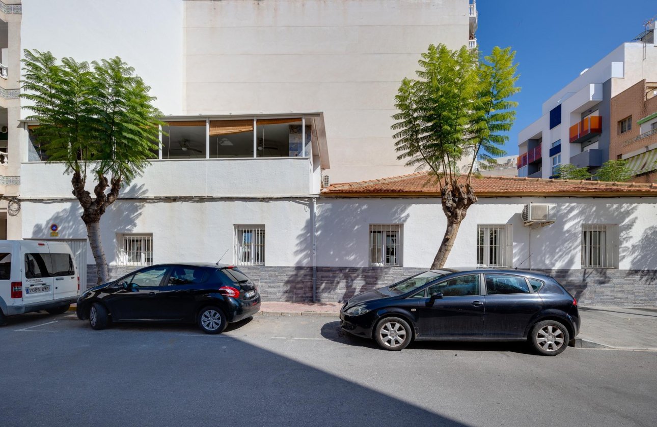 Revente - Town House -
Torrevieja - Centro
