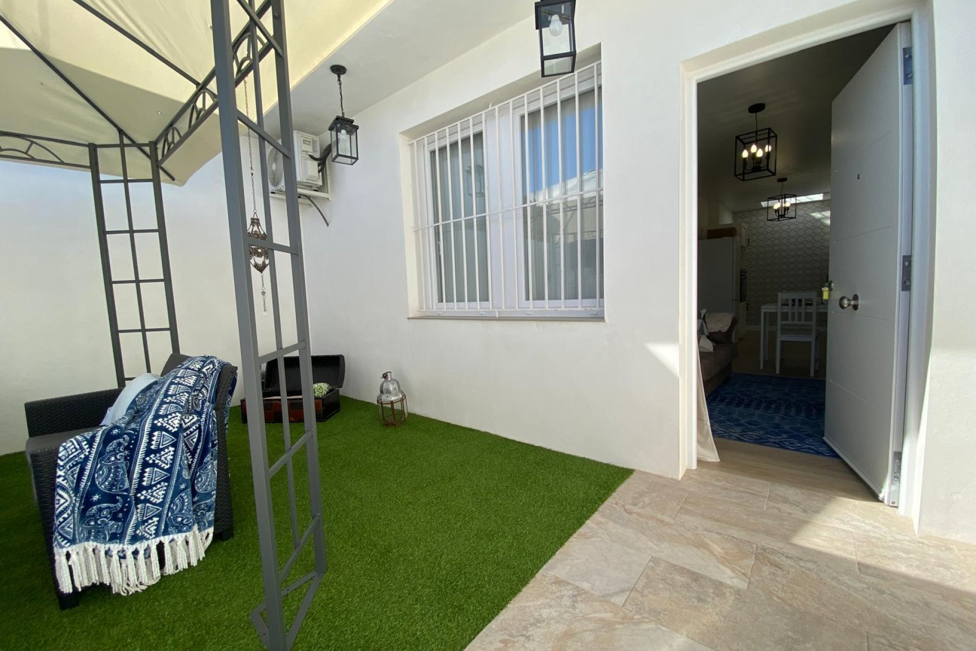 Revente - Town House -
Torrevieja - Costa Blanca