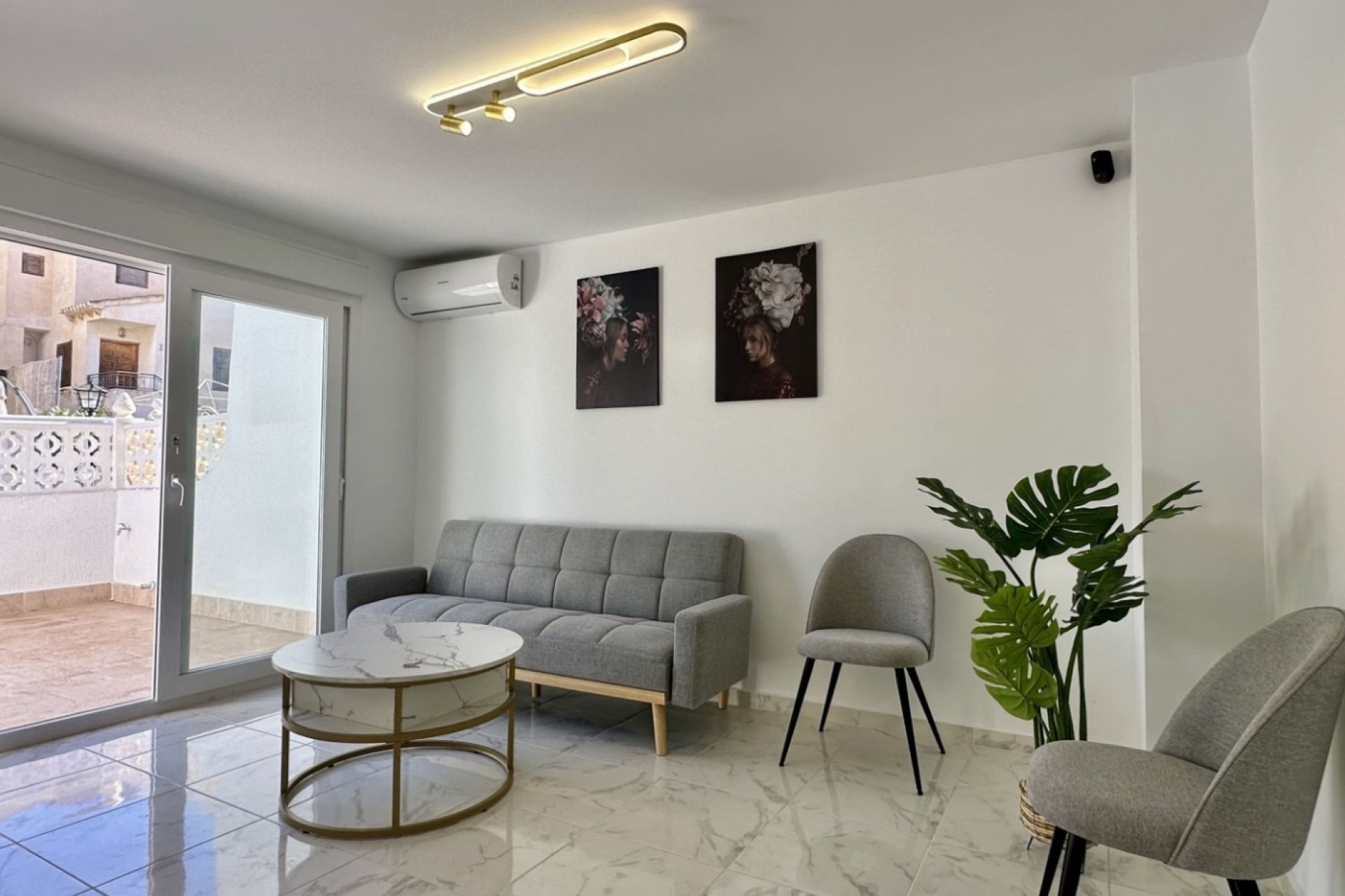 Revente - Town House -
Torrevieja - Costa Blanca