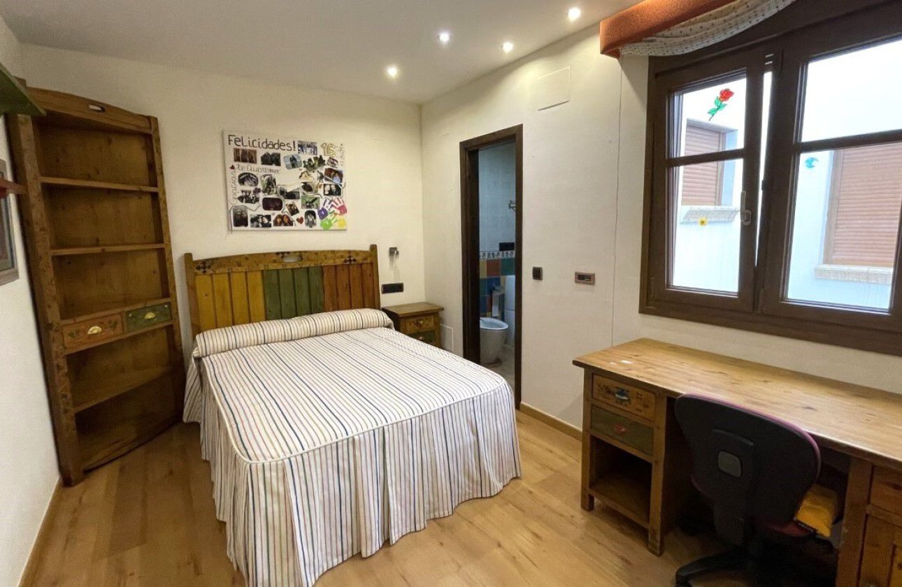 Revente - Town House -
Torrevieja - Costa Blanca