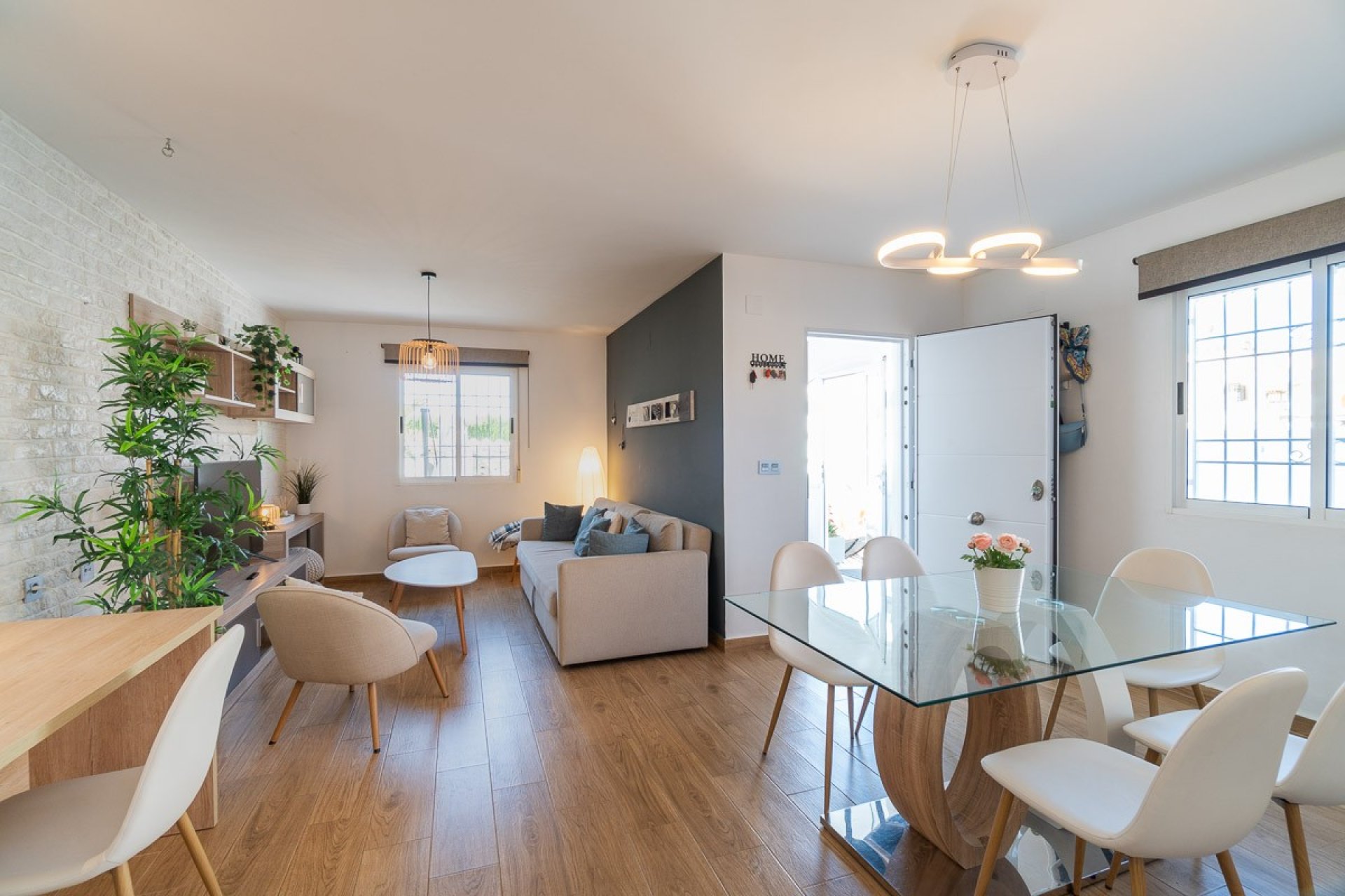 Revente - Town House -
Torrevieja - Costa Blanca