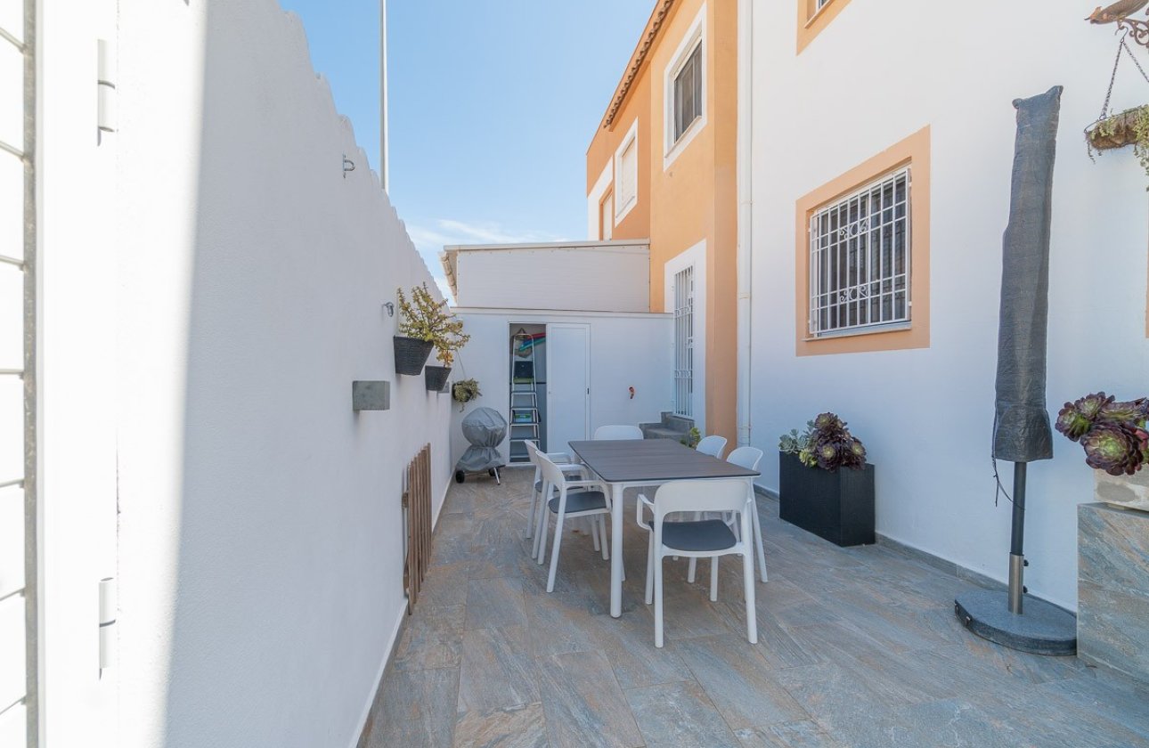 Revente - Town House -
Torrevieja - Costa Blanca