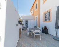 Revente - Town House -
Torrevieja - Costa Blanca