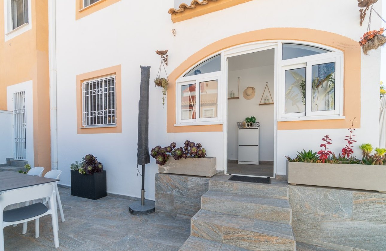 Revente - Town House -
Torrevieja - Costa Blanca