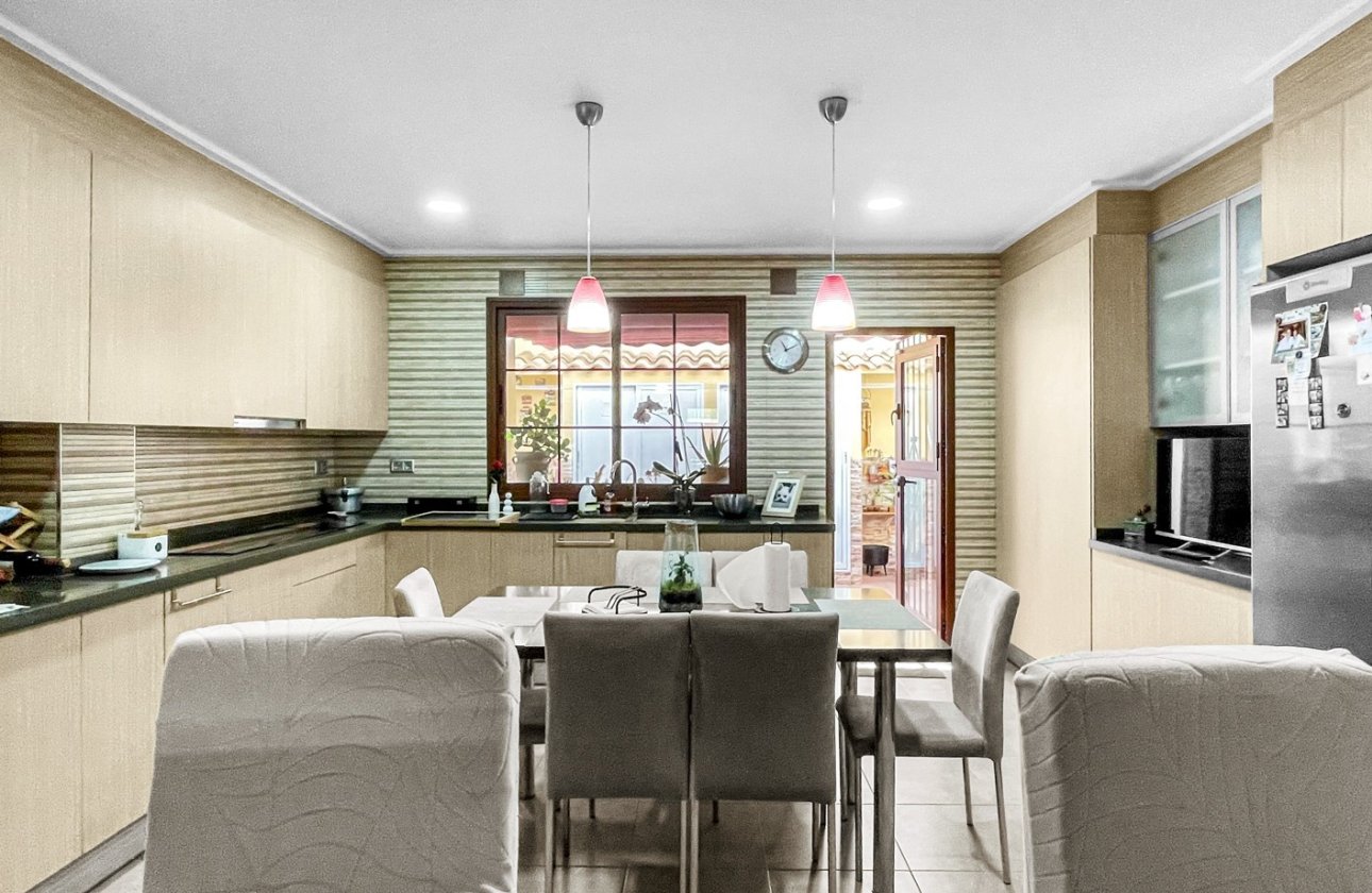 Revente - Town House -
Torrevieja - Costa Blanca