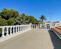 Revente - Town House -
Torrevieja - Costa Blanca
