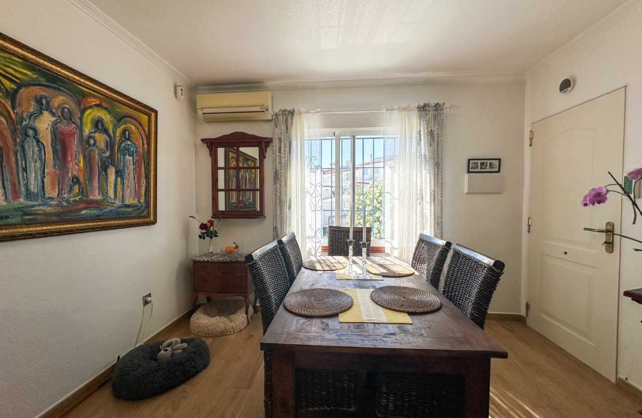Revente - Town House -
Torrevieja - Costa Blanca