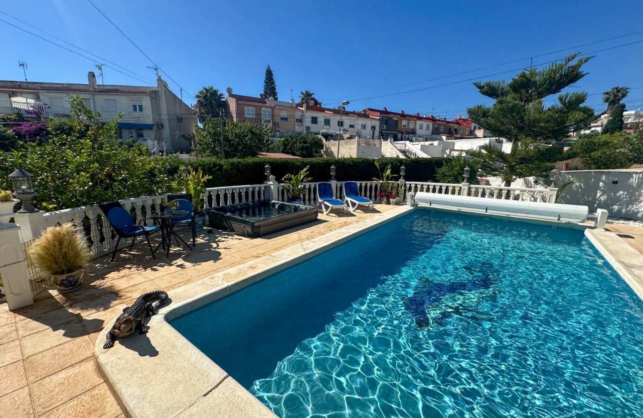 Revente - Town House -
Torrevieja - Costa Blanca