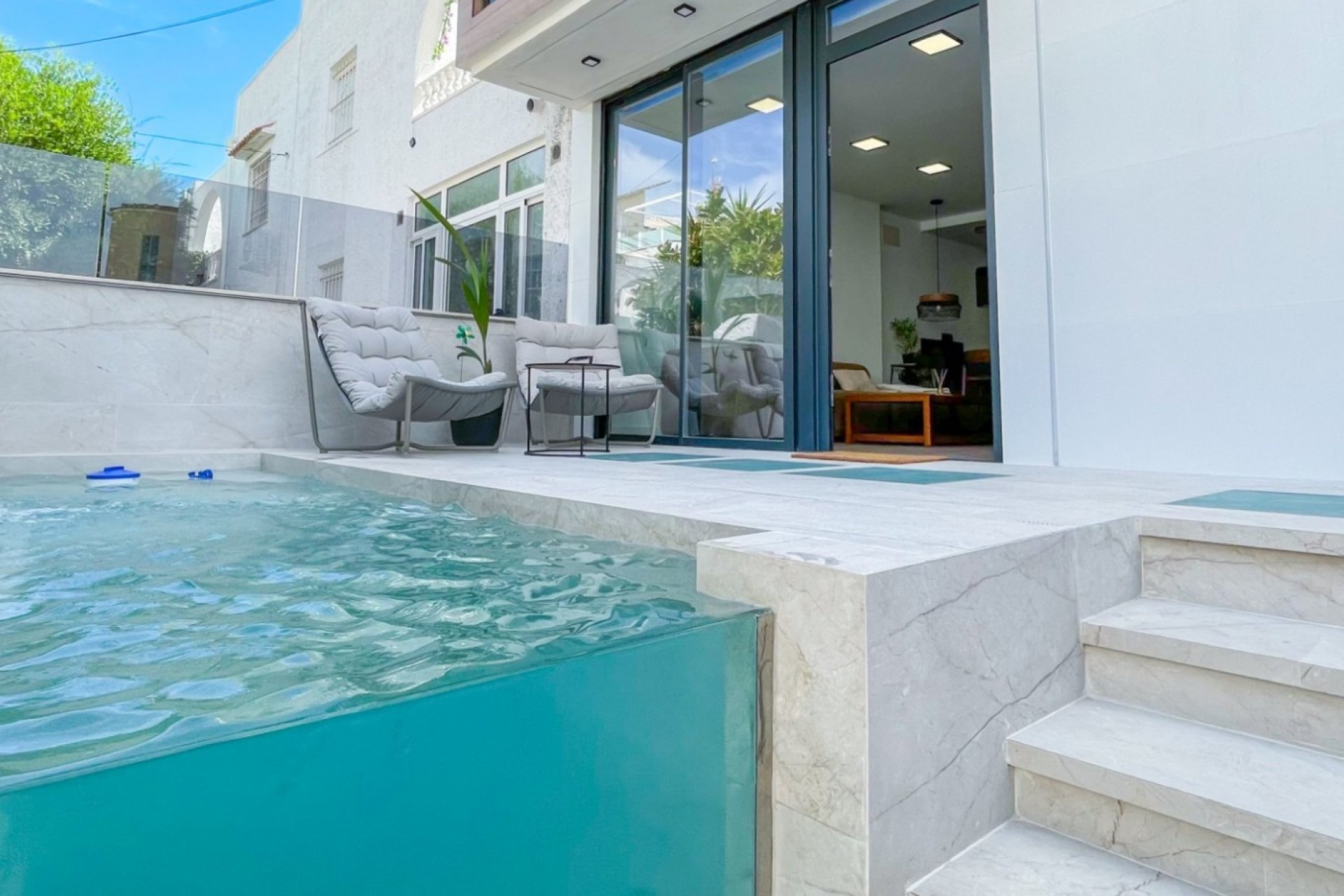 Revente - Town House -
Torrevieja - Costa Blanca
