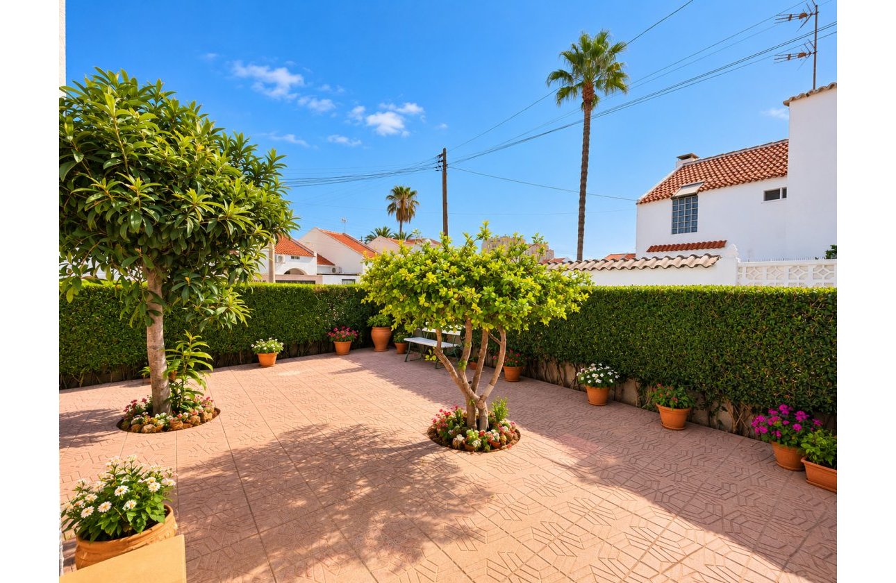 Revente - Town House -
Torrevieja - Costa Blanca