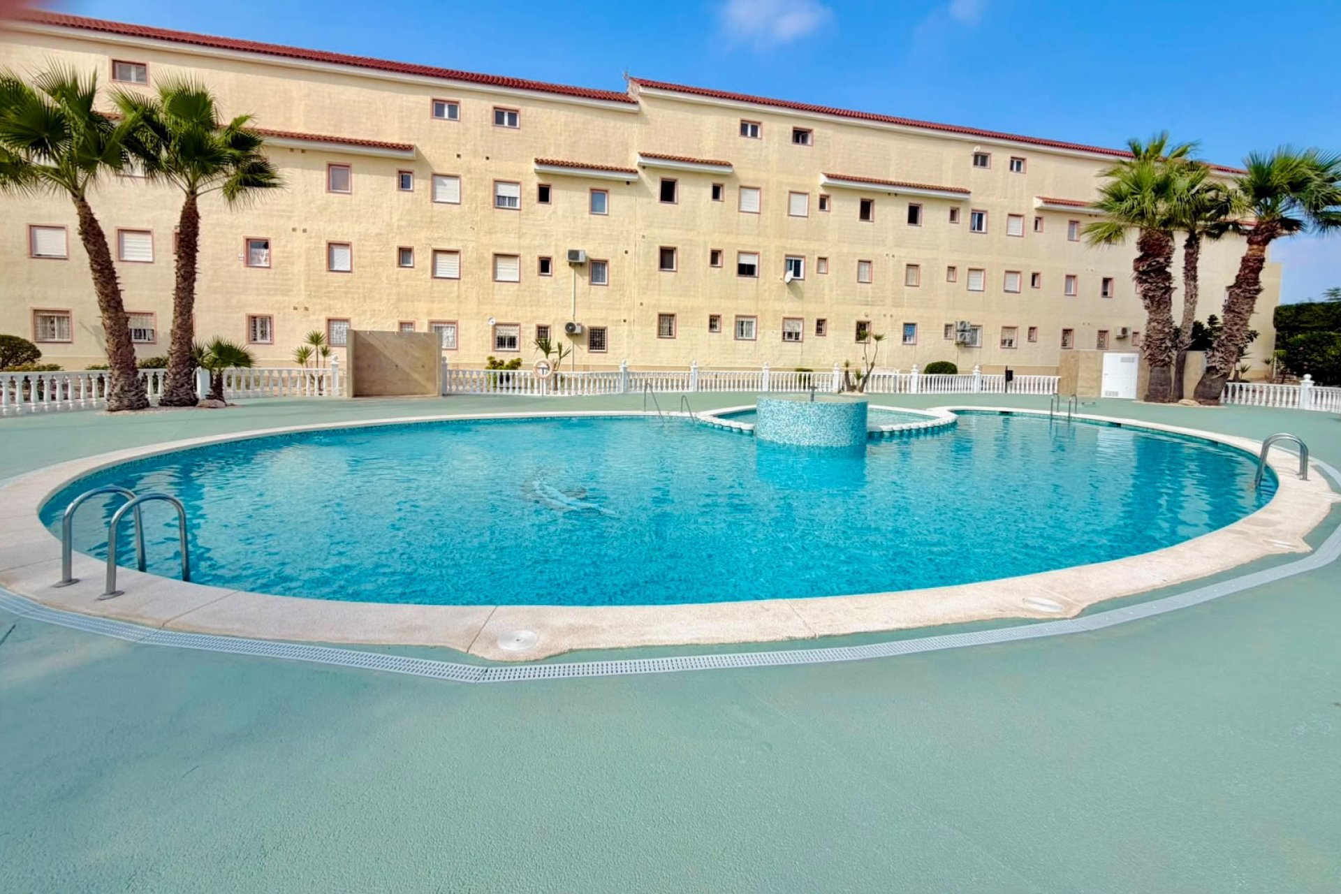 Revente - Town House -
Torrevieja - Costa Blanca