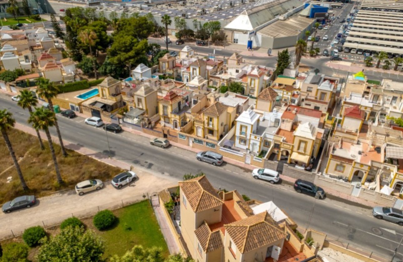Revente - Town House -
Torrevieja - Costa Blanca
