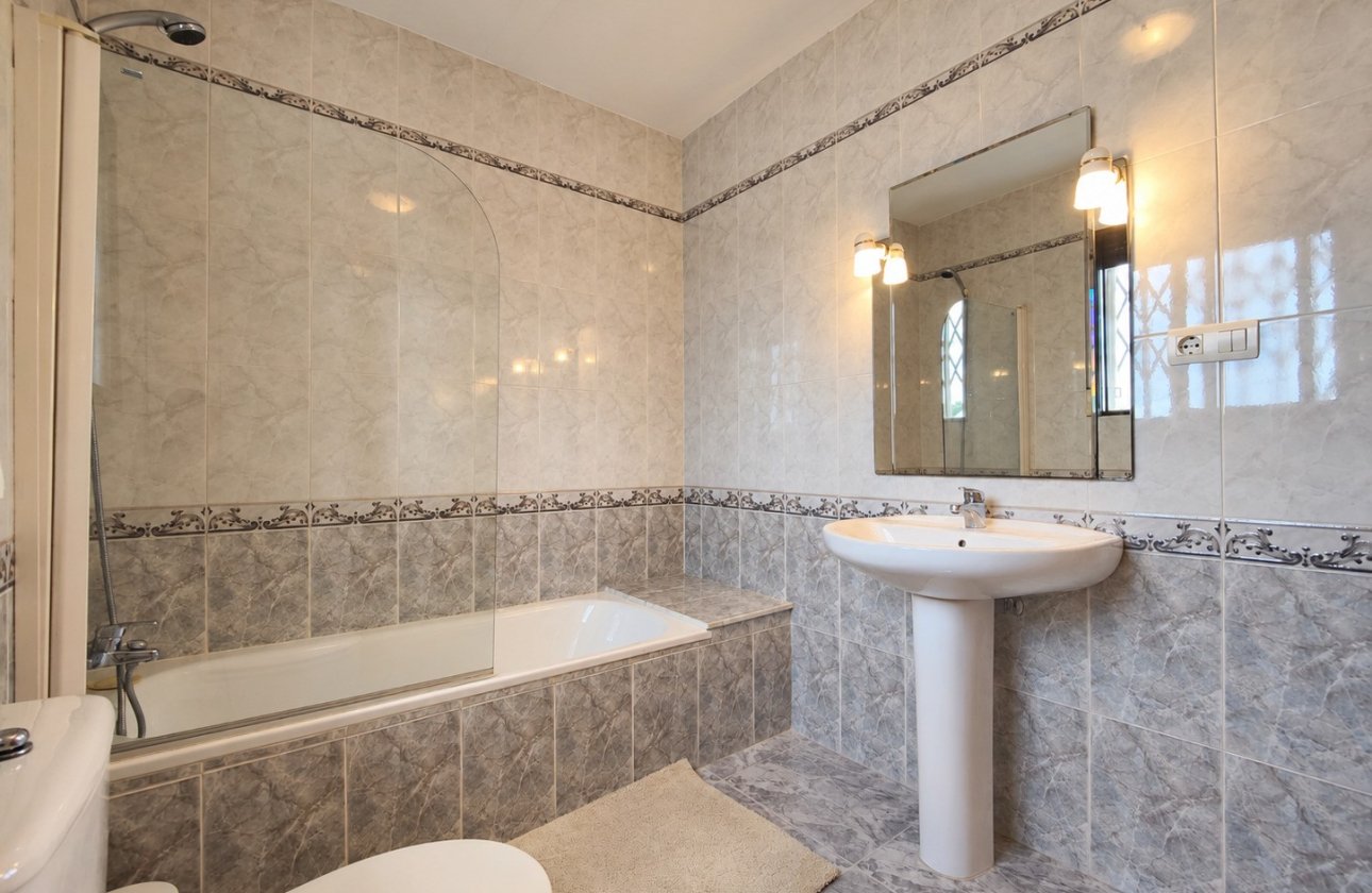 Revente - Town House -
Torrevieja - Costa Blanca
