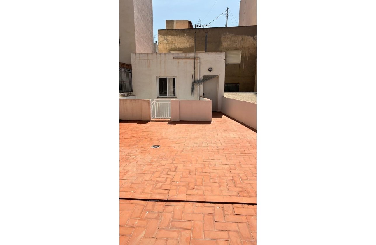 Revente - Town House -
Torrevieja - Estacion De Autobuses