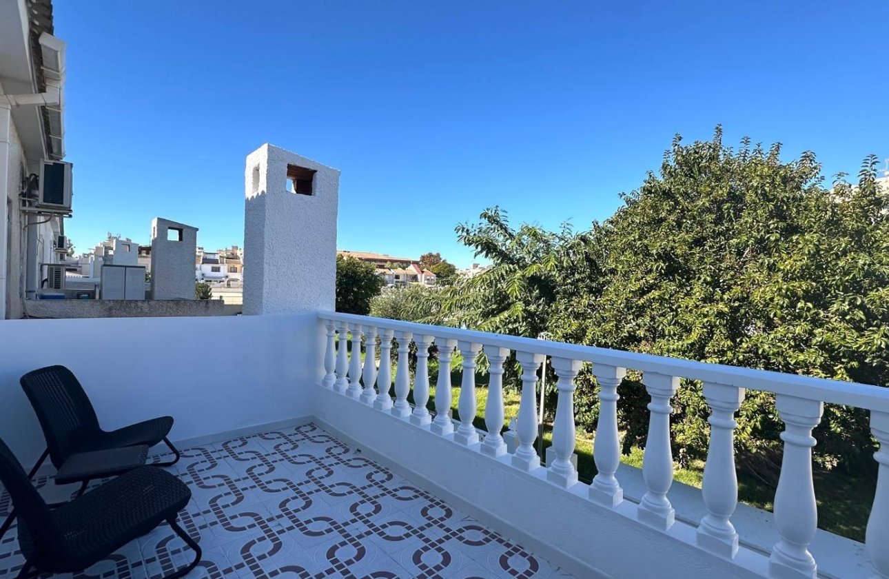 Revente - Town House -
Torrevieja - Estacion De Autobuses