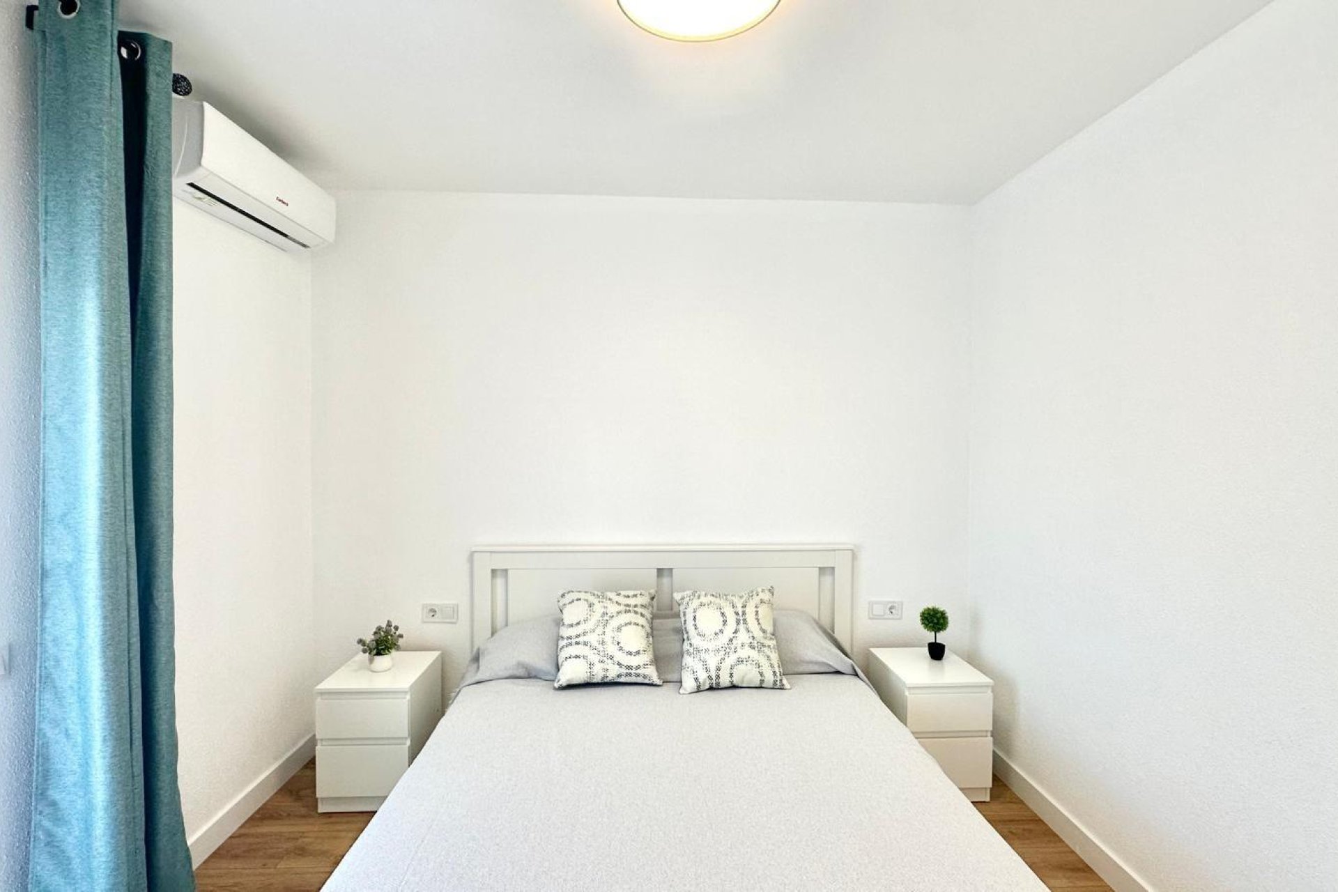 Revente - Town House -
Torrevieja - Estacion De Autobuses