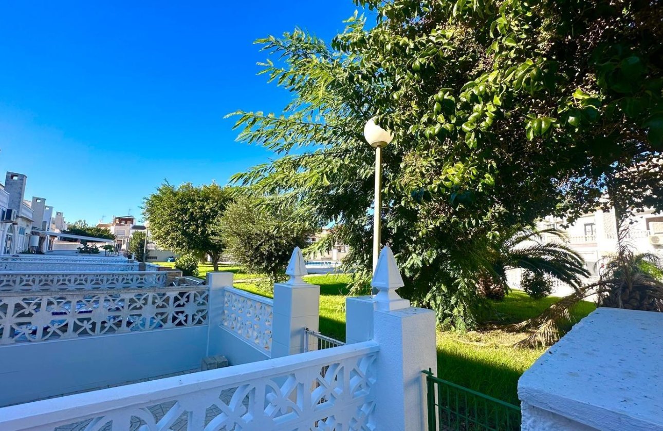 Revente - Town House -
Torrevieja - Estacion De Autobuses