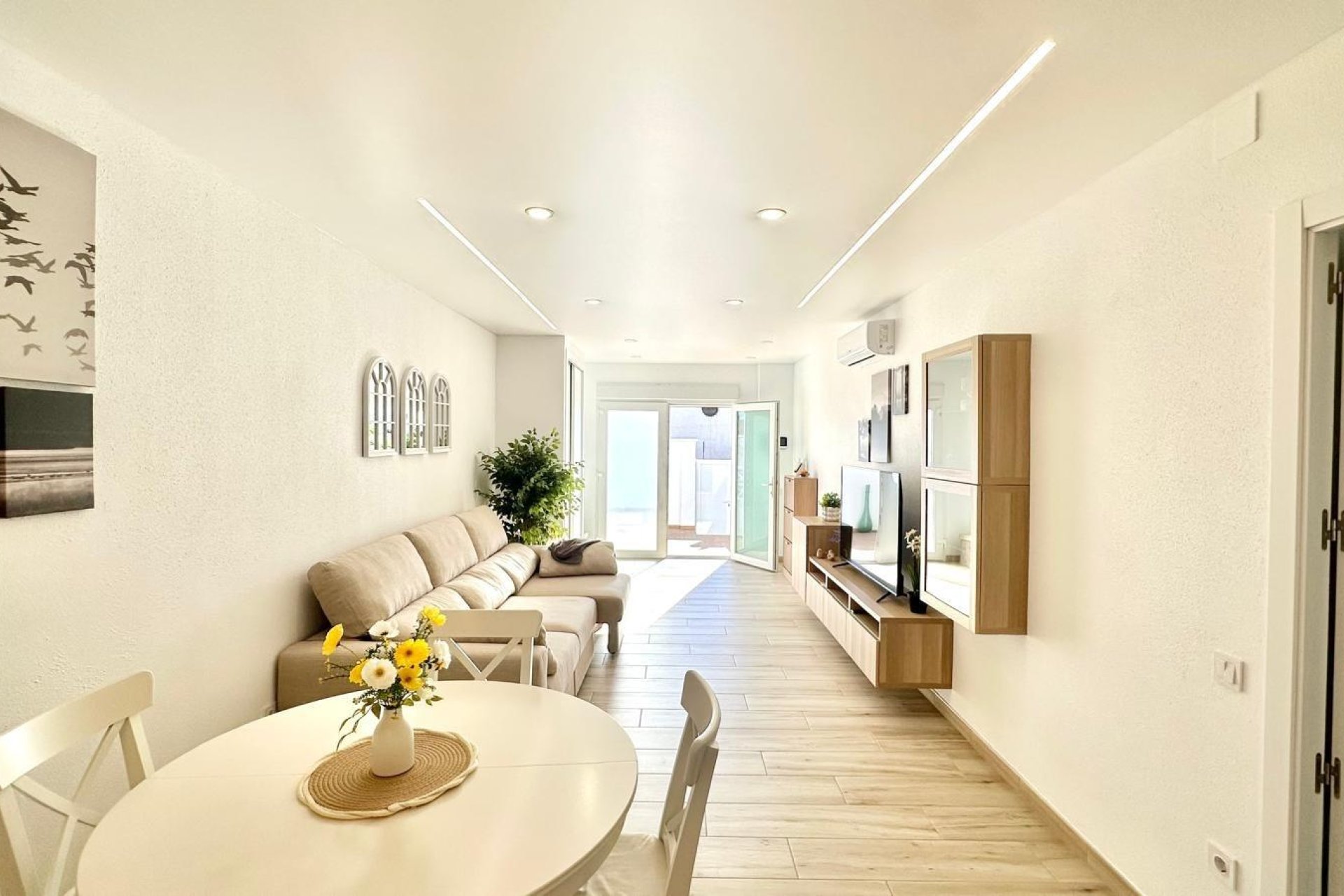 Revente - Town House -
Torrevieja - Estacion De Autobuses