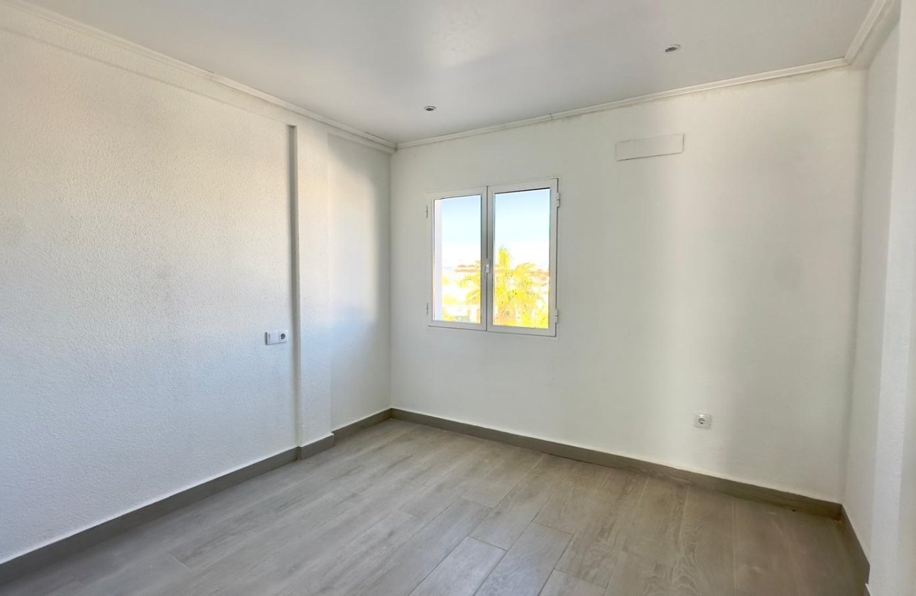 Revente - Town House -
Torrevieja - La Mata