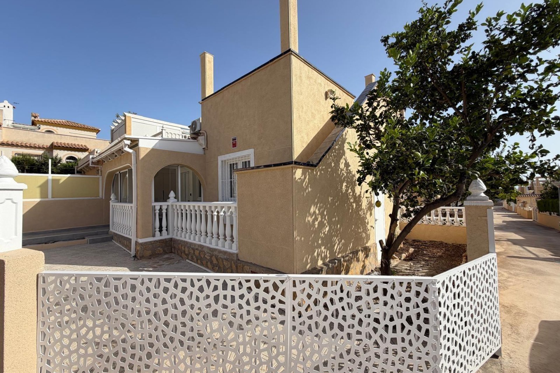 Revente - Town House -
Torrevieja - Miramar - Torre Del Moro
