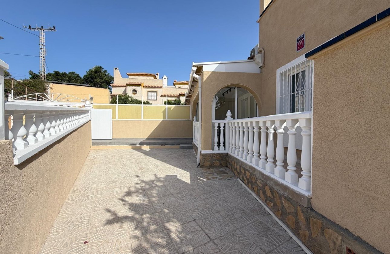 Revente - Town House -
Torrevieja - Miramar - Torre Del Moro