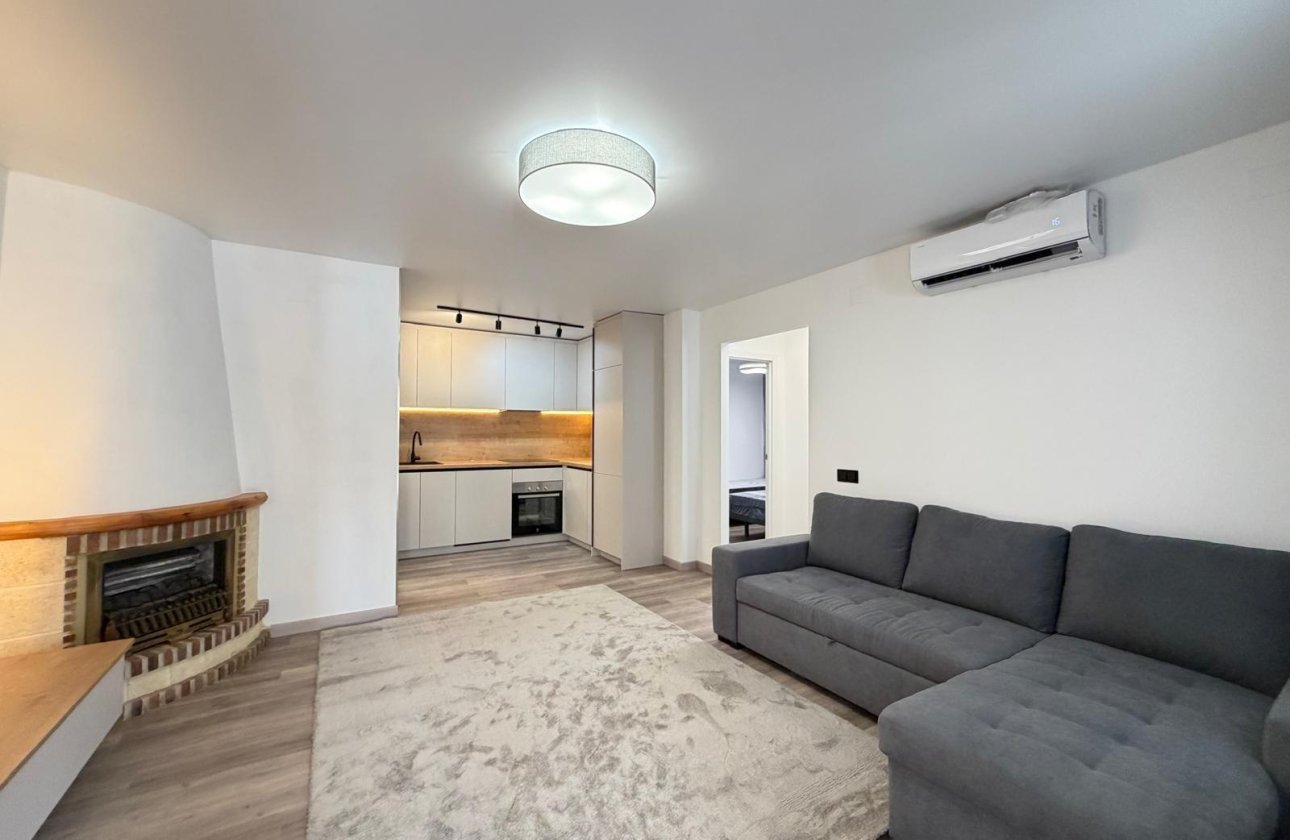 Revente - Town House -
Torrevieja - Miramar - Torre Del Moro