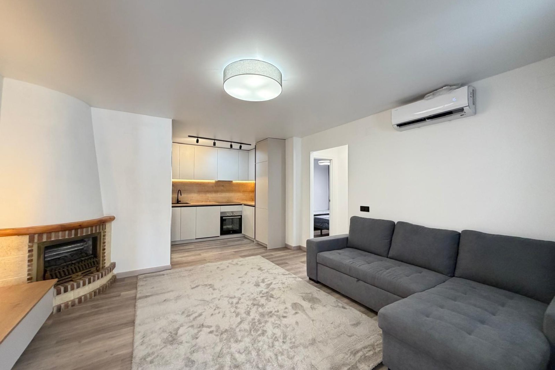 Revente - Town House -
Torrevieja - Miramar - Torre Del Moro