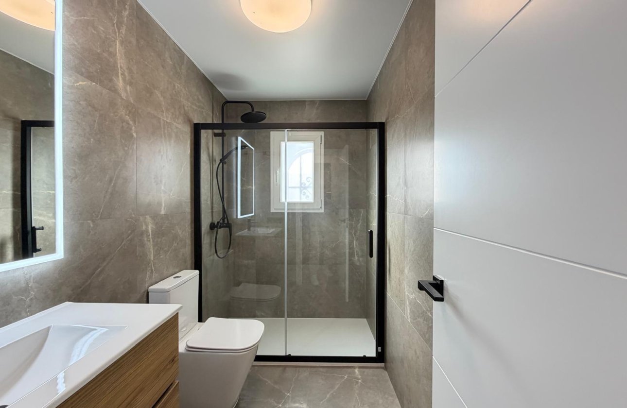 Revente - Town House -
Torrevieja - Miramar - Torre Del Moro