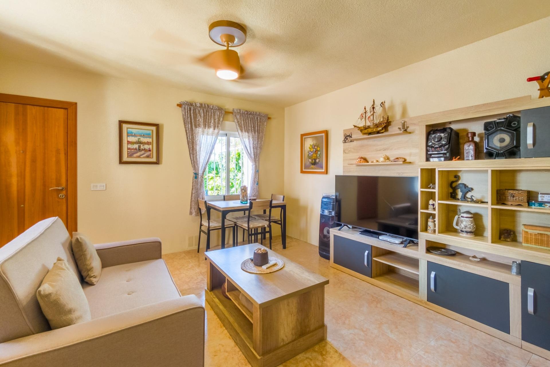 Revente - Town House -
Torrevieja - Nueva Torrevieja