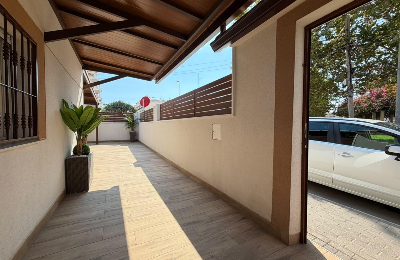 Revente - Town House -
Torrevieja - Nueva Torrevieja