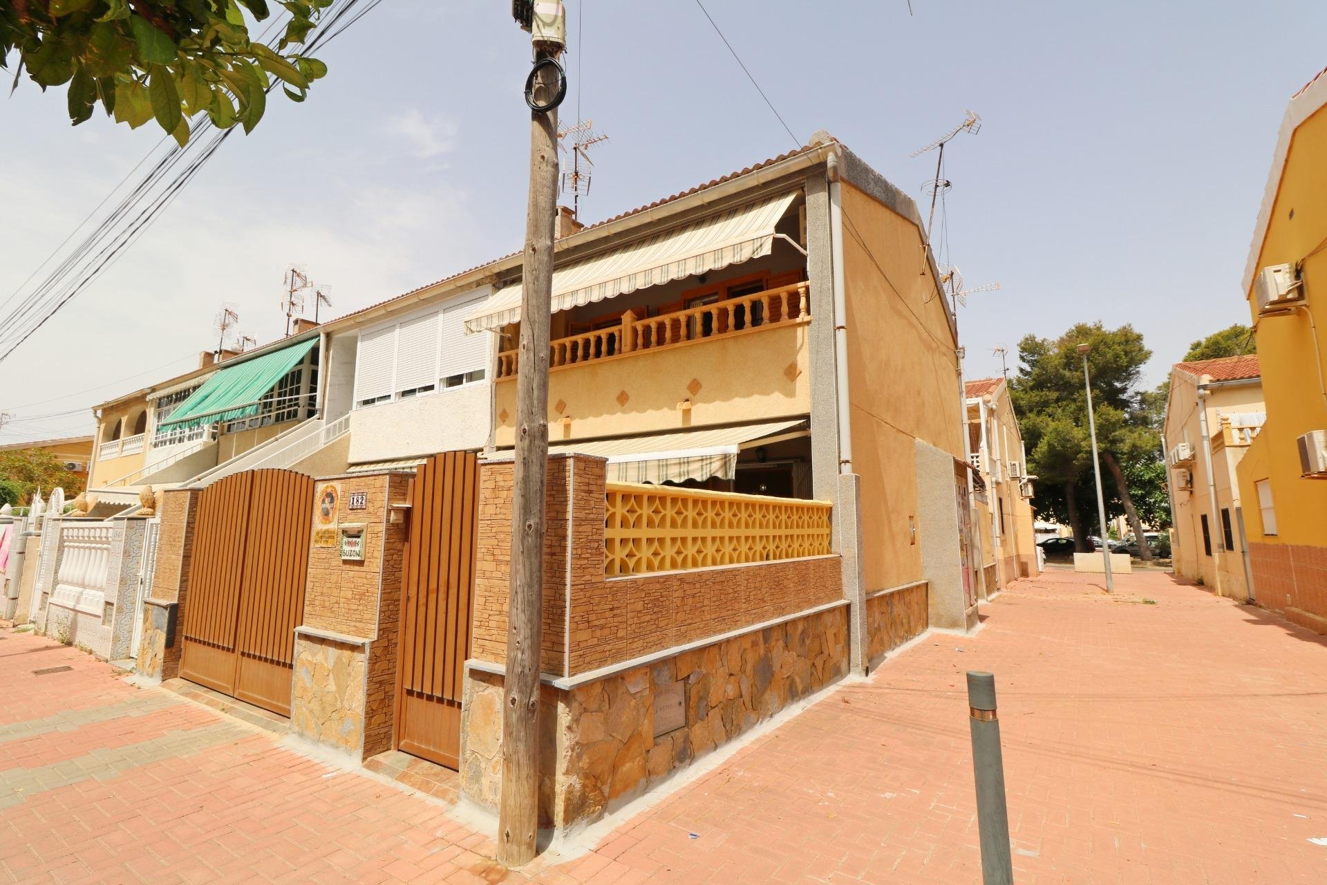 Revente - Town House -
Torrevieja - Playa De Los Naufragos