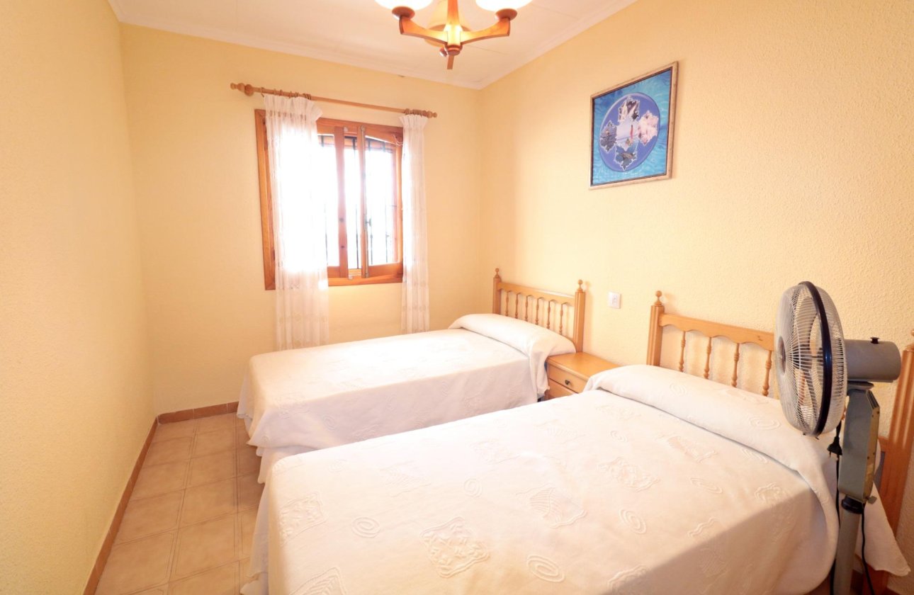Revente - Town House -
Torrevieja - Playa De Los Naufragos