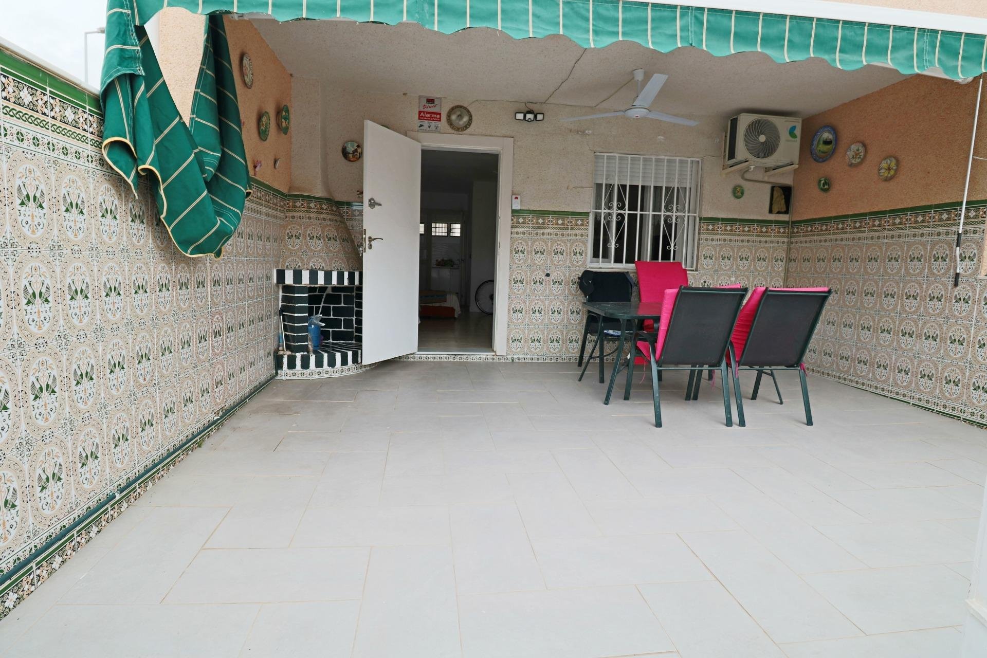 Revente - Town House -
Torrevieja - Playa De Los Naufragos