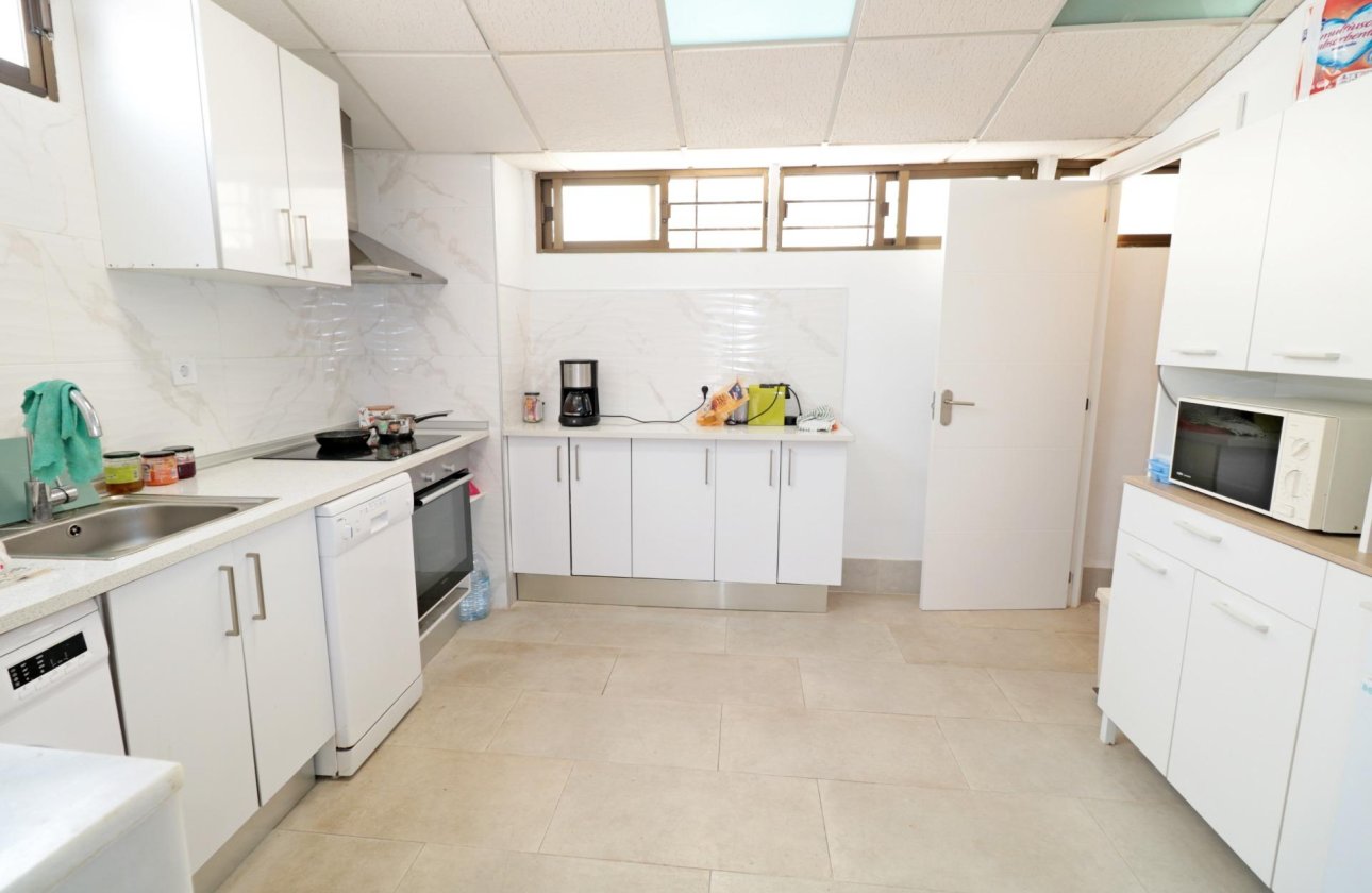 Revente - Town House -
Torrevieja - Playa De Los Naufragos