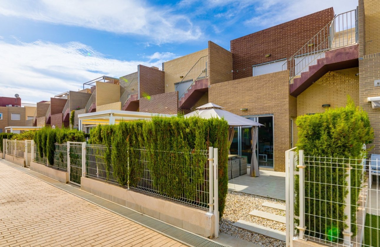 Revente - Town House -
Torrevieja - Sector 25