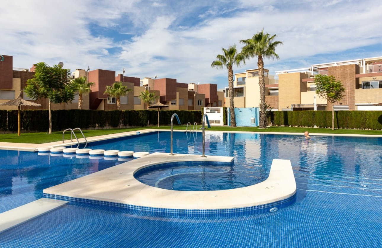 Revente - Town House -
Torrevieja - Sector 25