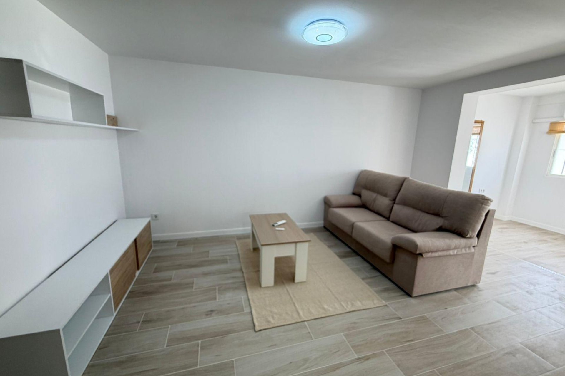 Revente - Town House -
Torrevieja - Sector 25