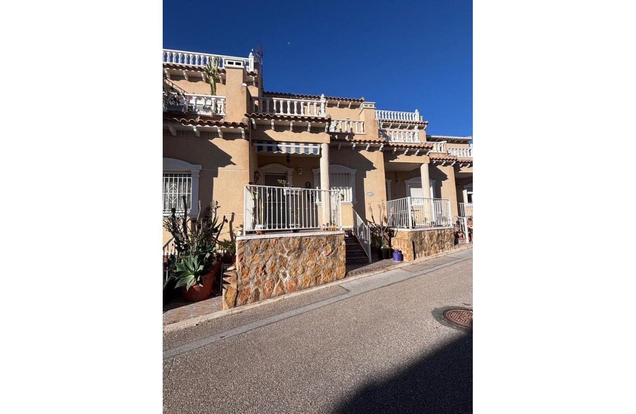 Revente - Town House -
Villamartin - Costa Blanca