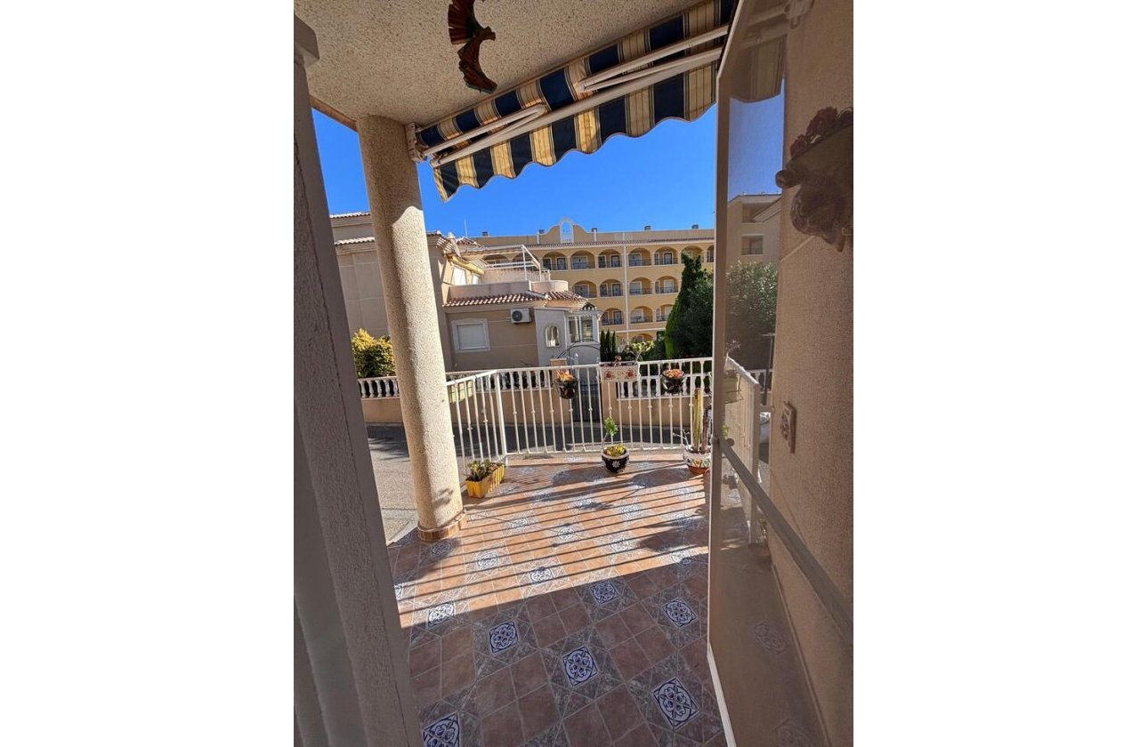 Revente - Town House -
Villamartin - Costa Blanca