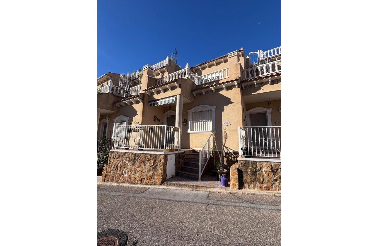 Revente - Town House -
Villamartin - Costa Blanca